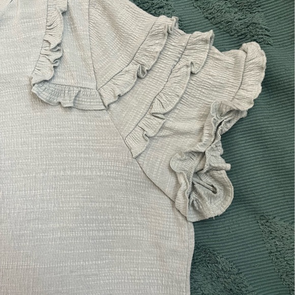 Doe & Rae Light Green Ruffle Sleeve Top - Picture 9 of 11